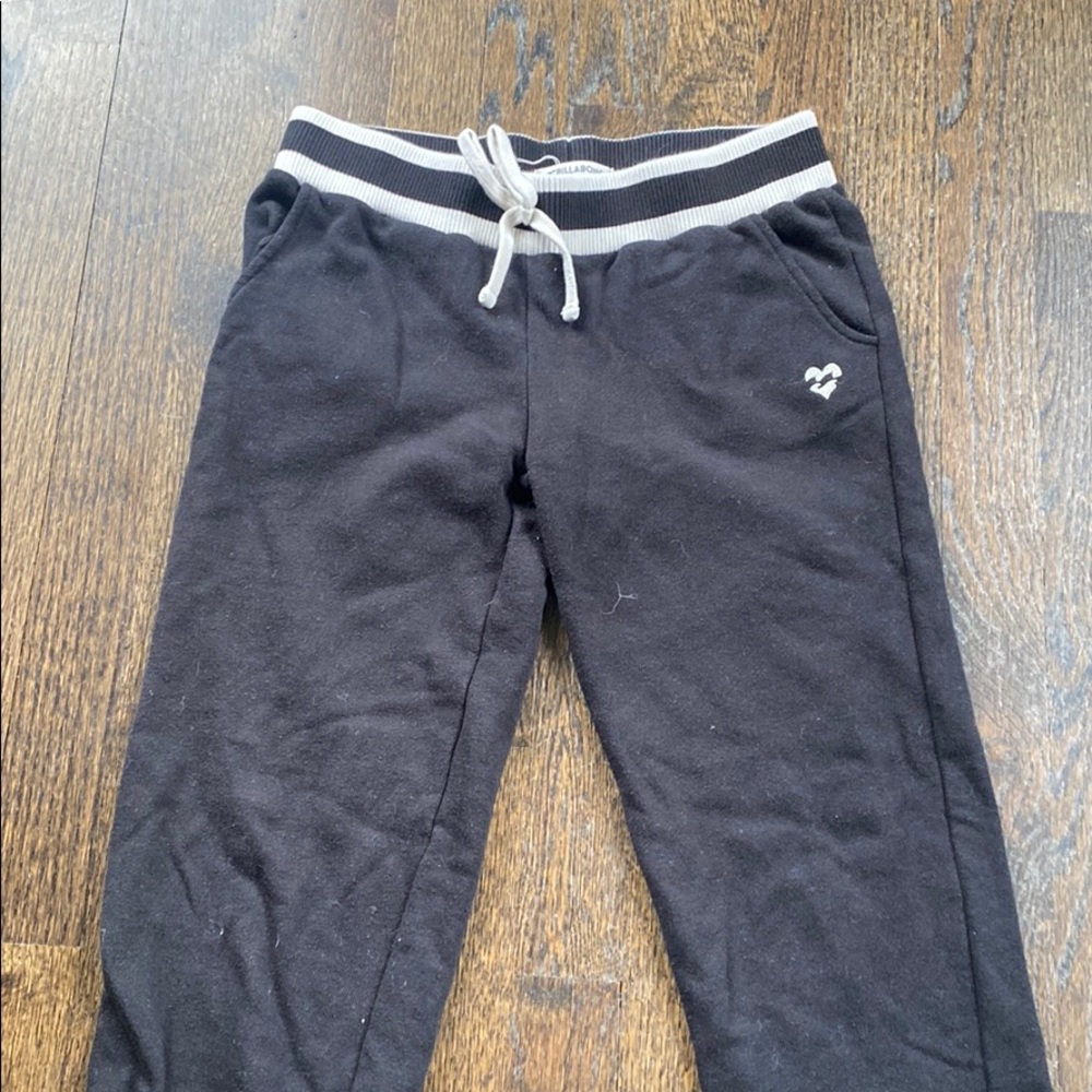 Girls black sweatpants with pockets